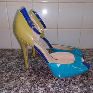 Audrey Brooke multi colored pumps 9.5